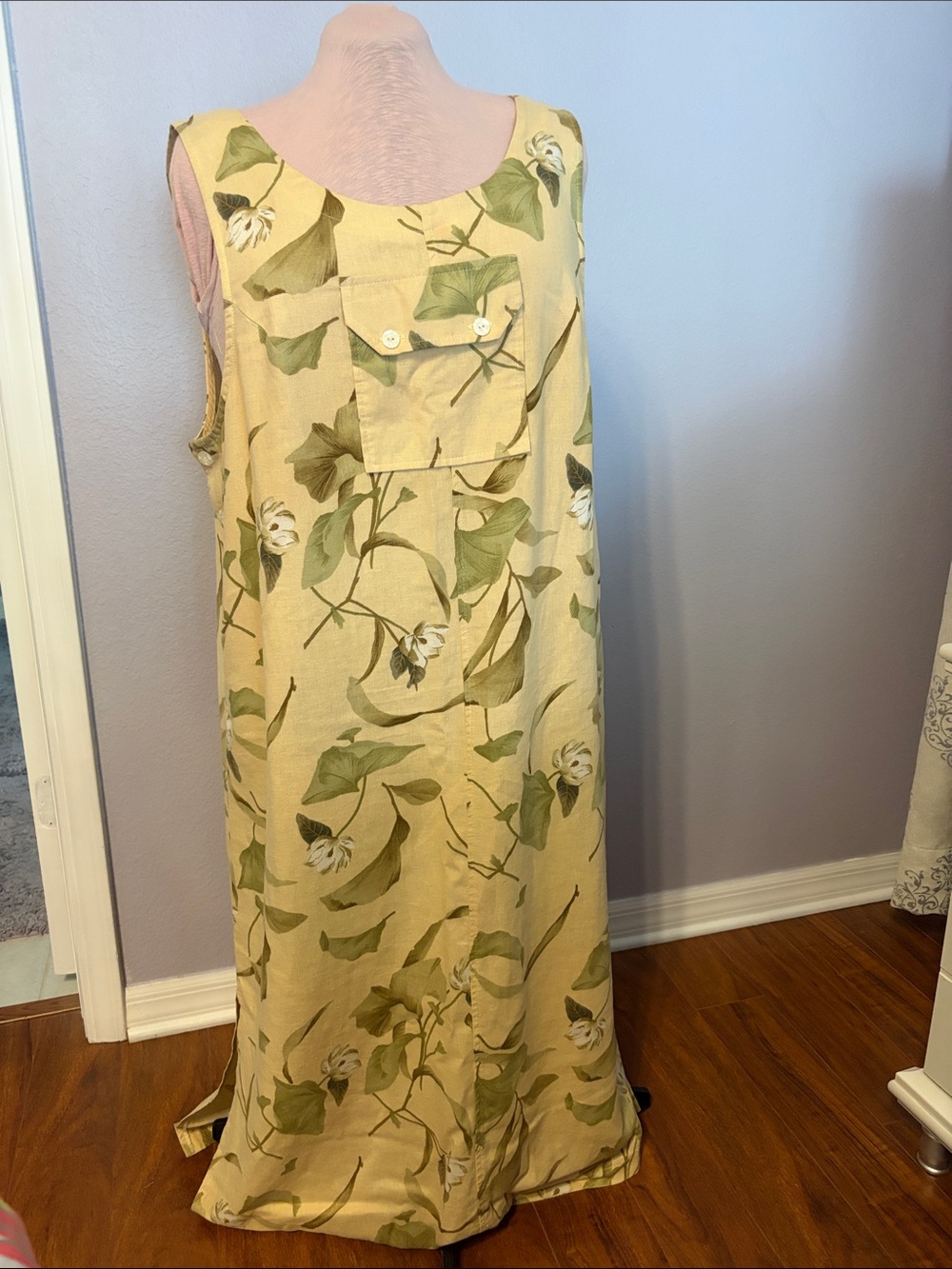 Sleeveless Maxi Dress with Green Leaf Print - Neutral Beige